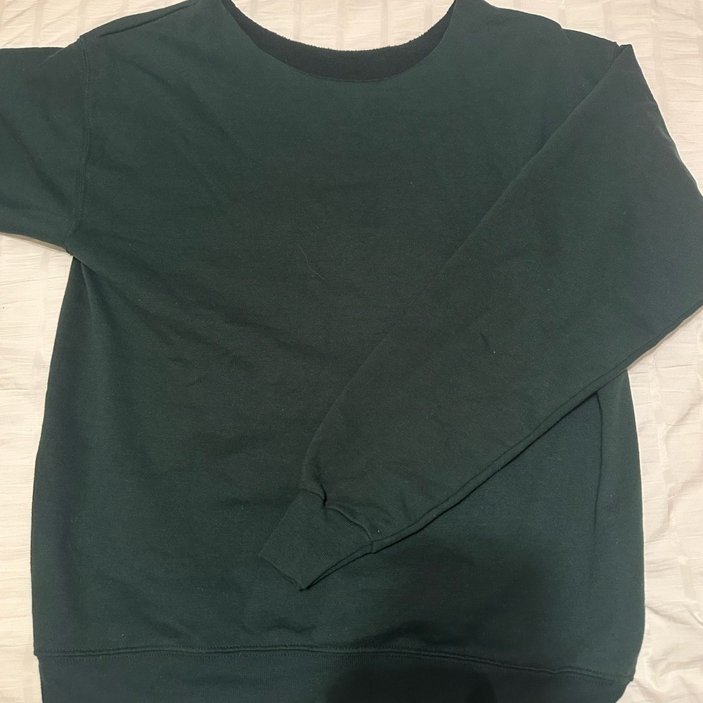 Green off the shoulder Crewneck